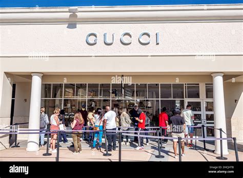 gucci premium outlet orlando.